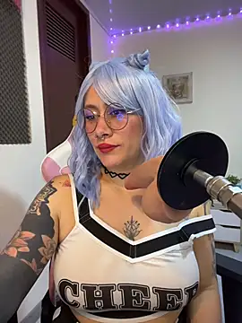 Snapshot of Luna_Paris_ chatting on July 2026 10:45:01 PM Luna Paris online show from July 2026 10:45:01 PM