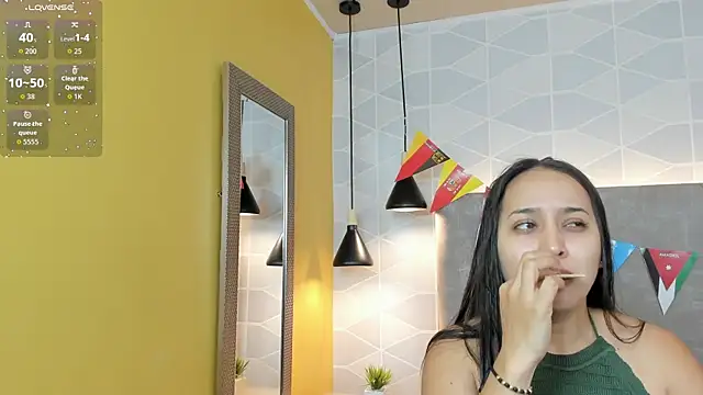 Snapshot of Sammy_Fit_ chatting on June 2026 12:25:01 PM Sammy Fit online show from June 2026 12:25:01 PM