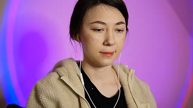 chibi moon  online show from January 2025 06:08:02 PM