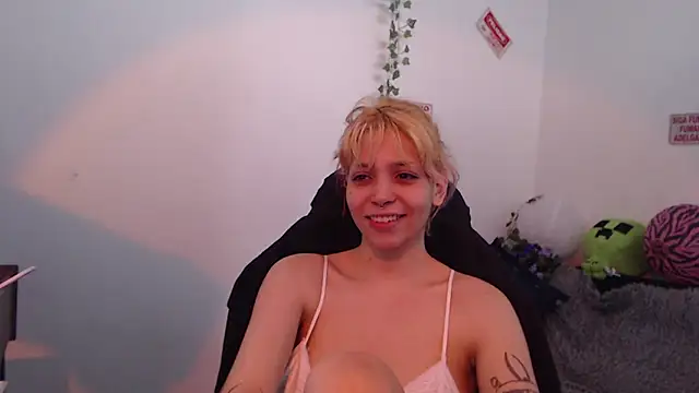 MaryJannes online show from December 2025 03:17:01 PM