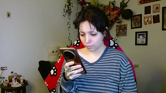 Snapshot of MaryJannes chatting on April 2026 07:33:01 AM MaryJannes online show from April 2026 07:33:01 AM