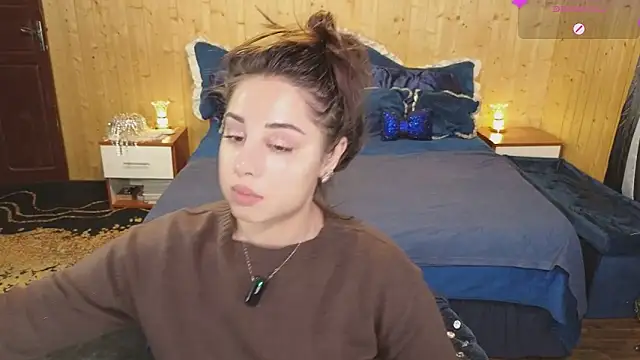 VanessaDoyle online show from February 2025 10:00:01 PM