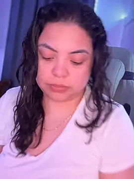 drizzypeach602 online show from November 2025 02:25:01 AM