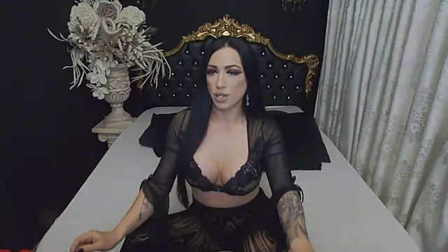 MichaelaDark online show from November 2025 04:12:01 AM