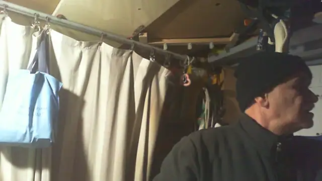 nonnomaturobisex online show from January 2026 06:32:02 PM