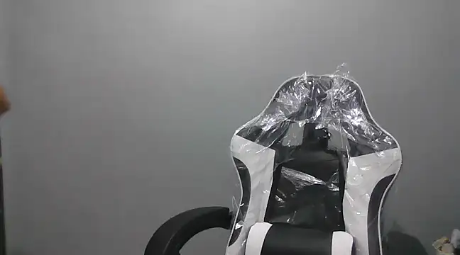 Snapshot of Miss_unknown chatting on February 2025 11:42:01 PM Miss unknown online show from February 2025 11:42:01 PM