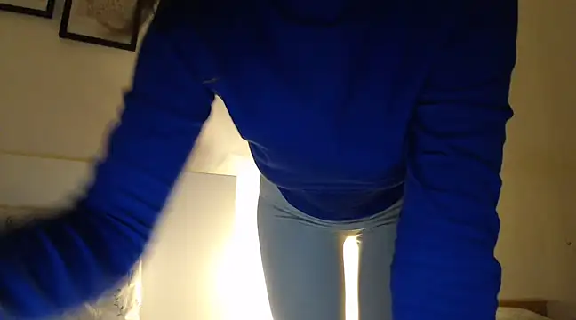 ocean eyess  online show from January 2025 10:12:02 PM