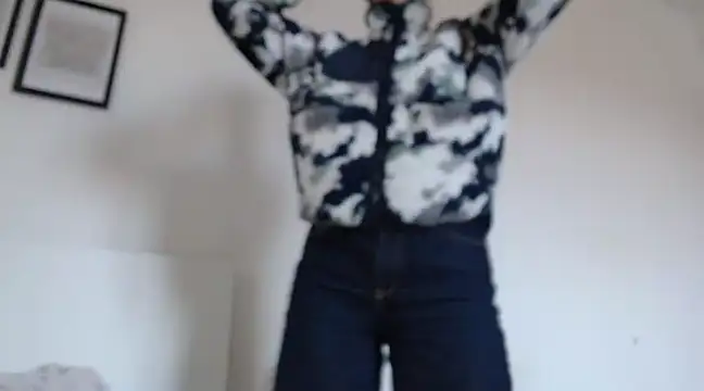 ocean eyess  online show from February 2025 02:55:02 PM