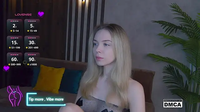 Holl1Would online show from February 2025 03:34:02 AM