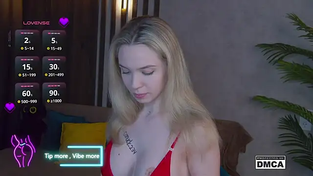 Holl1Would online show from March 2025 10:50:01 PM