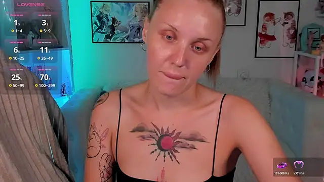 Snapshot of LianaFord chatting on June 2026 05:12:02 AM LianaFord online show from June 2026 05:12:02 AM