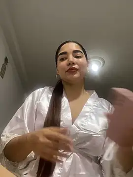 Snapshot of DulceChloe99 chatting on February 2026 08:51:01 PM DulceChloe99 online show from February 2026 08:51:01 PM