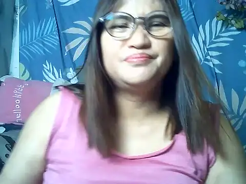 Snapshot of Amazing_Angel22 chatting on June 2026 11:35:01 PM Amazing Angel22 online show from June 2026 11:35:01 PM