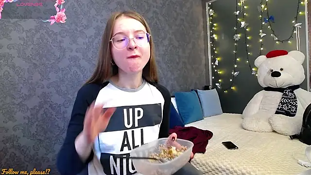 KateJonson online show from October 2025 06:35:02 AM