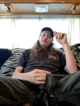 truckerlove69 online show from June 2026 03:40:02 PM