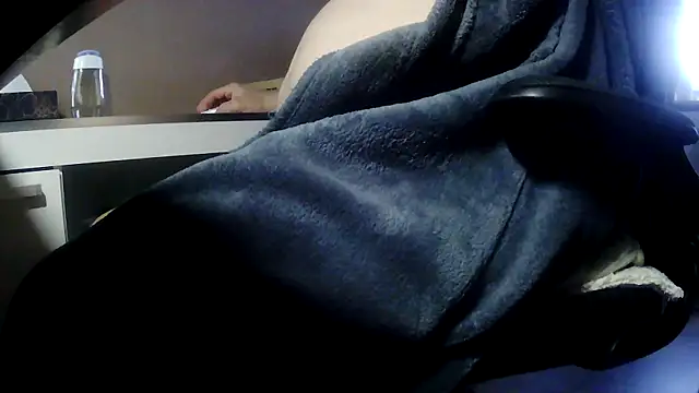 suedel65 online show from February 2026 04:37:02 PM