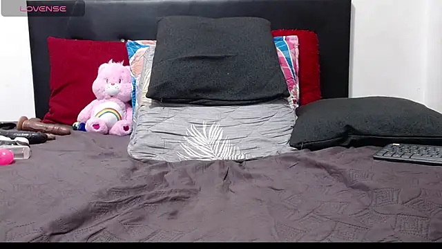 Margaret milf online show from April 2026 12:00:01 AM