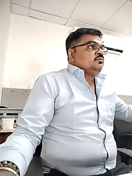 Desi Londa 143 online show from March 2026 11:15:02 AM