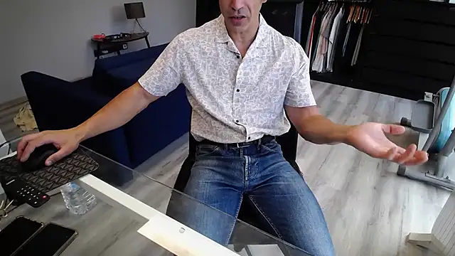 Snapshot of samricci21 chatting on October 2025 11:00:02 AM samricci21 online show from October 2025 11:00:02 AM