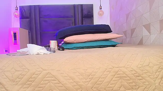 arletmss online show from March 2025 02:56:01 PM