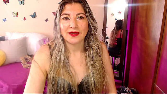 Jolie-Mature online show from February 2026 08:07:02 PM