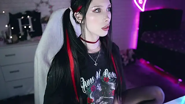  Uindi  online show from March 2025 10:02:02 PM