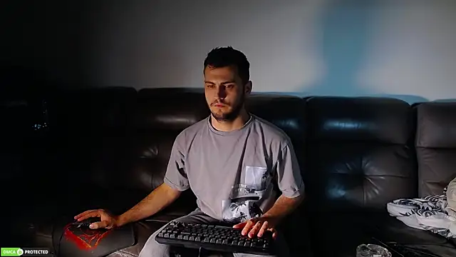 CrazyDom1 online show from October 2025 10:39:02 PM