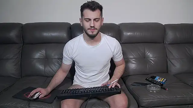 CrazyDom1 online show from March 2026 06:51:01 PM