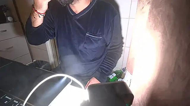 TigerOne19 online show from December 2025 09:52:01 PM