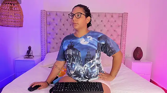 DanielleEvans  online show from March 2025 11:10:02 AM