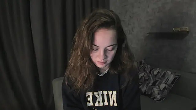 Snapshot of KristinaLoison chatting on April 2026 04:31:02 PM KristinaLoison online show from April 2026 04:31:02 PM