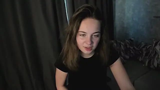 Snapshot of KristinaLoison chatting on May 2026 03:40:01 PM KristinaLoison online show from May 2026 03:40:01 PM