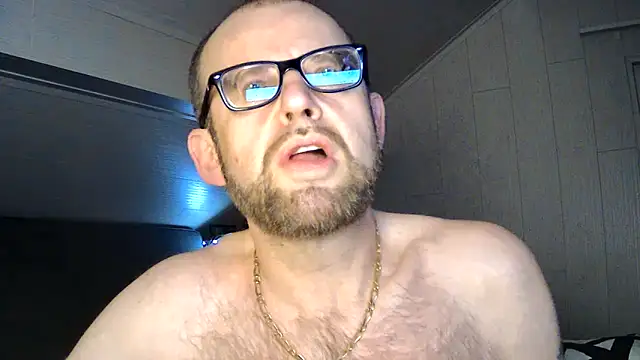 Snapshot of FABIOGLASSES chatting on October 2025 12:08:02 AM FABIOGLASSES online show from October 2025 12:08:02 AM