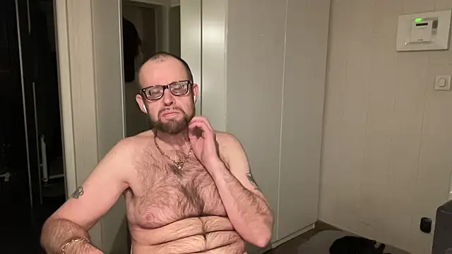 FABIOGLASSES online show from November 2025 10:26:01 PM