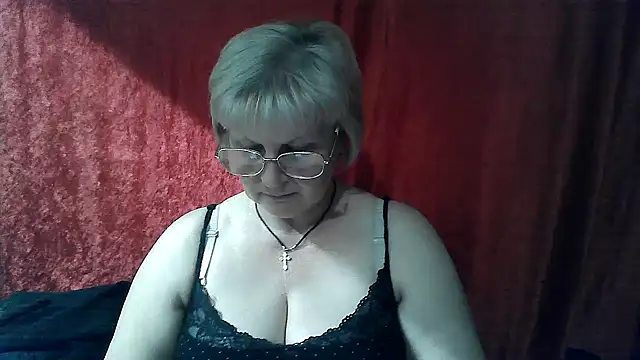 Gina Marlyn online show from April 2026 07:00:01 PM