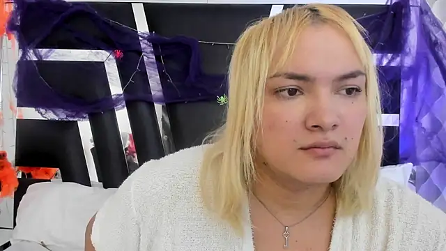 Snapshot of katya_kozlov chatting on November 2025 03:17:01 AM katya kozlov online show from November 2025 03:17:01 AM