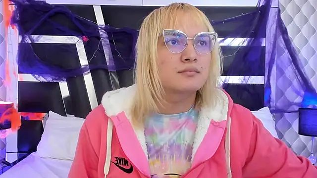 Snapshot of katya_kozlov chatting on November 2025 01:27:01 AM katya kozlov online show from November 2025 01:27:01 AM