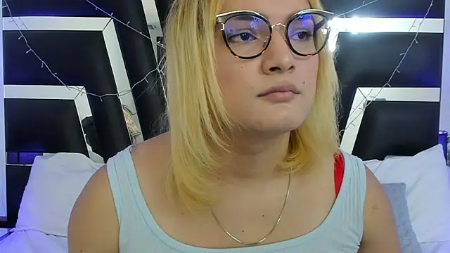 Snapshot of katya_kozlov chatting on February 2026 03:49:02 AM katya kozlov online show from February 2026 03:49:02 AM