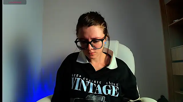 Arya starrk online show from February 2025 03:19:01 PM