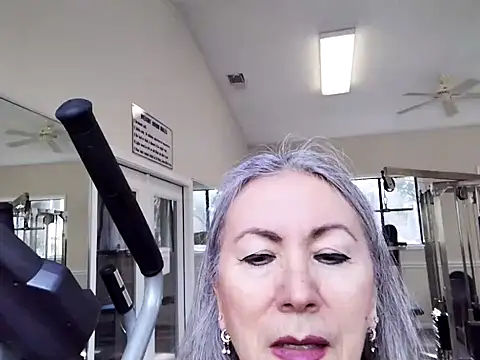 EvaRobinson online show from January 2025 07:04:01 PM