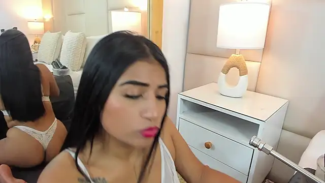 Snapshot of AntoniaRoss_ chatting on July 2026 03:08:01 PM AntoniaRoss online show from July 2026 03:08:01 PM