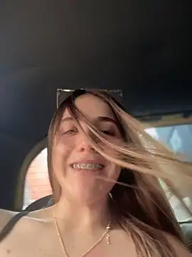 ShelbyHagen online show from November 2025 09:31:02 PM