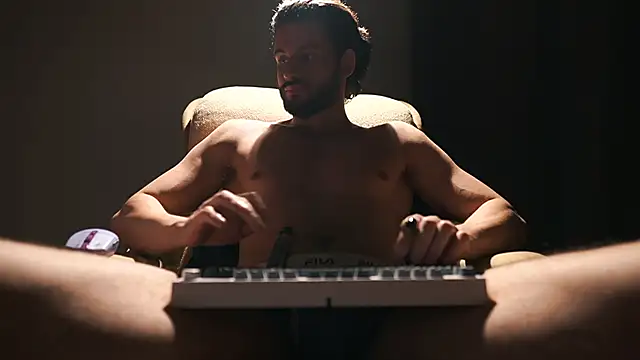 Keen   Luckystrike online show from March 2026 09:54:02 PM