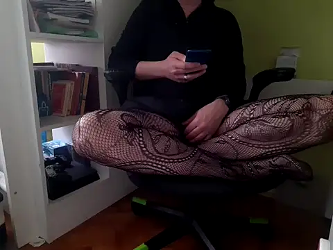 feathersify online show from April 2026 06:52:01 AM