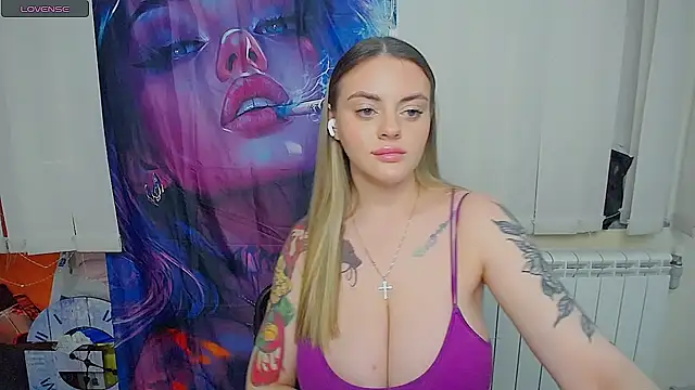 Lilia Moon online show from April 2026 09:24:01 AM