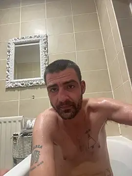 ThatGuyNextDoor1992 online show from November 2025 10:31:02 PM