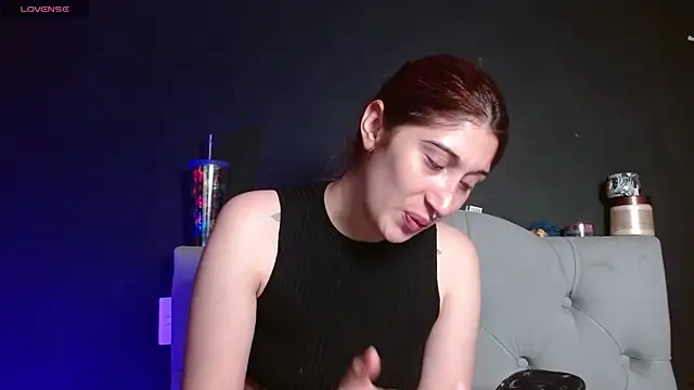 Red-moon1 online show from April 2026 04:41:01 AM