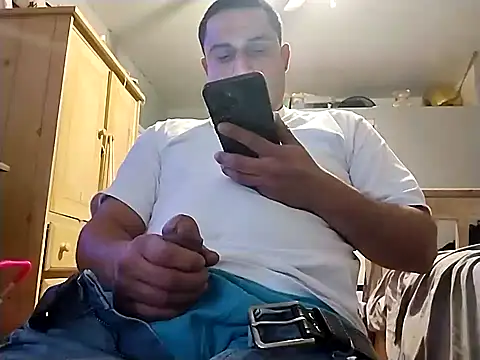 Snapshot of thickcocklatino chatting on December 2025 04:58:02 PM thickcocklatino online show from December 2025 04:58:02 PM