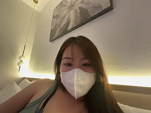 Onee-Chew online show from June 2026 04:44:01 PM
