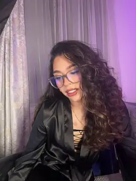 Snapshot of Samantha_Bernardo chatting on April 2026 03:50:02 AM Samantha Bernardo online show from April 2026 03:50:02 AM